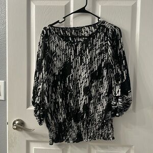 Women’s blouse size small